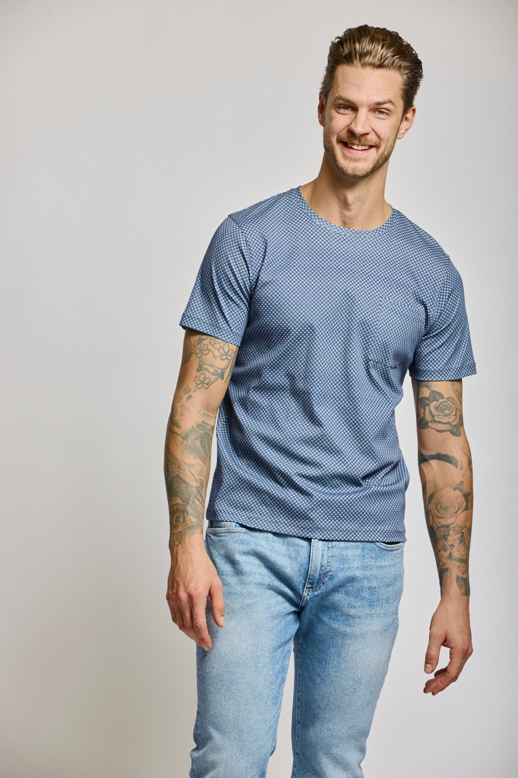 Easy Mondays Printed Crew Neck Navy Hex