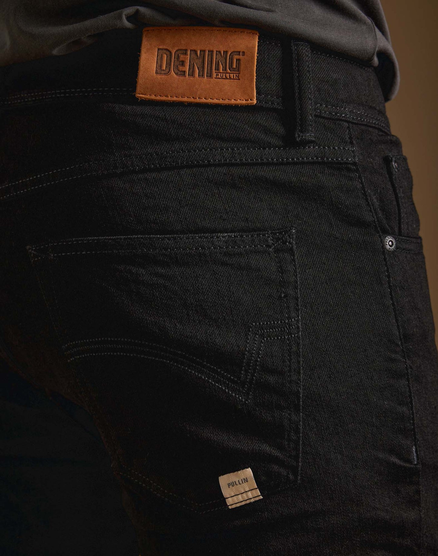 Pull-in Dening Classic Black