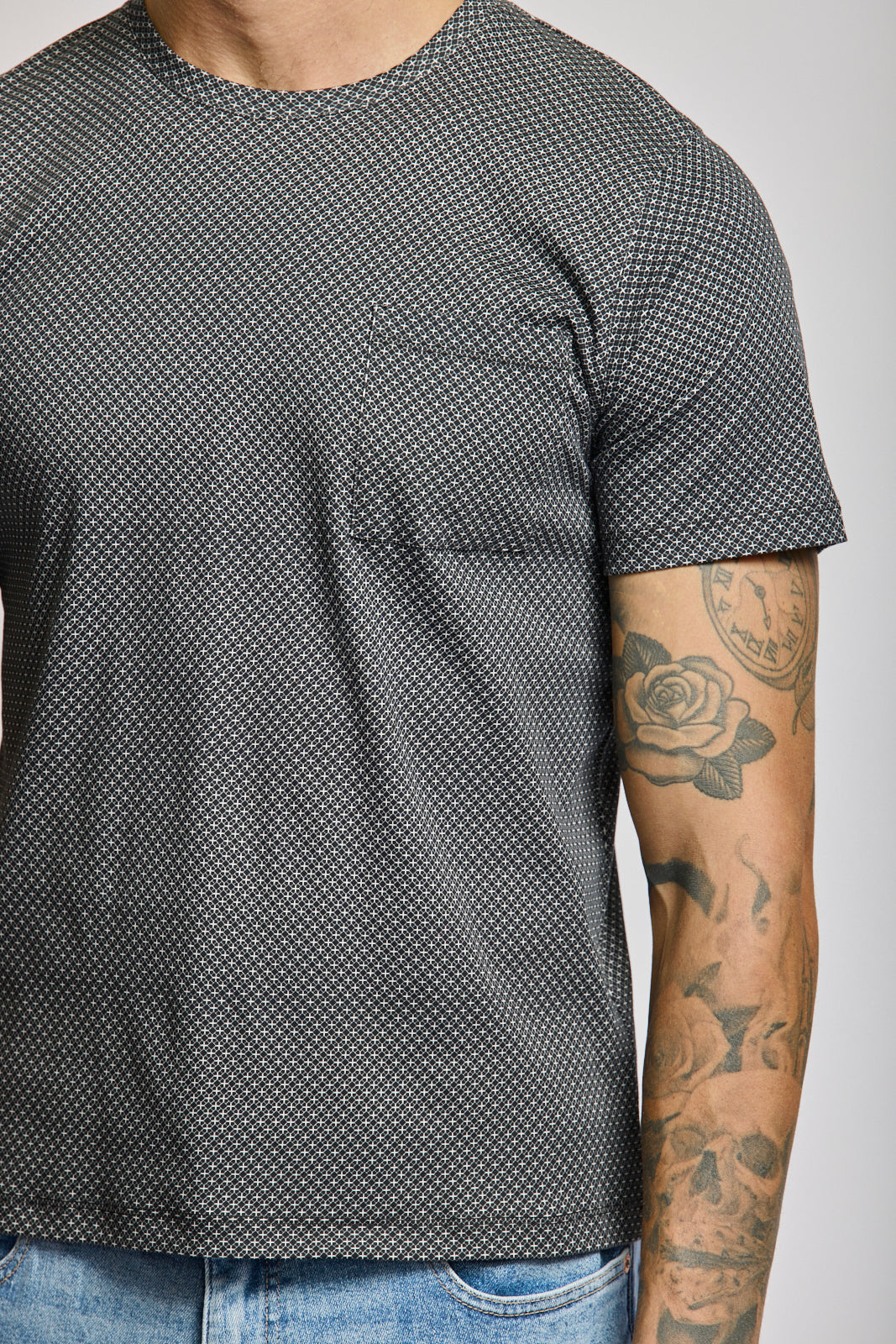Easy Mondays Printed Crew Neck Black Hex