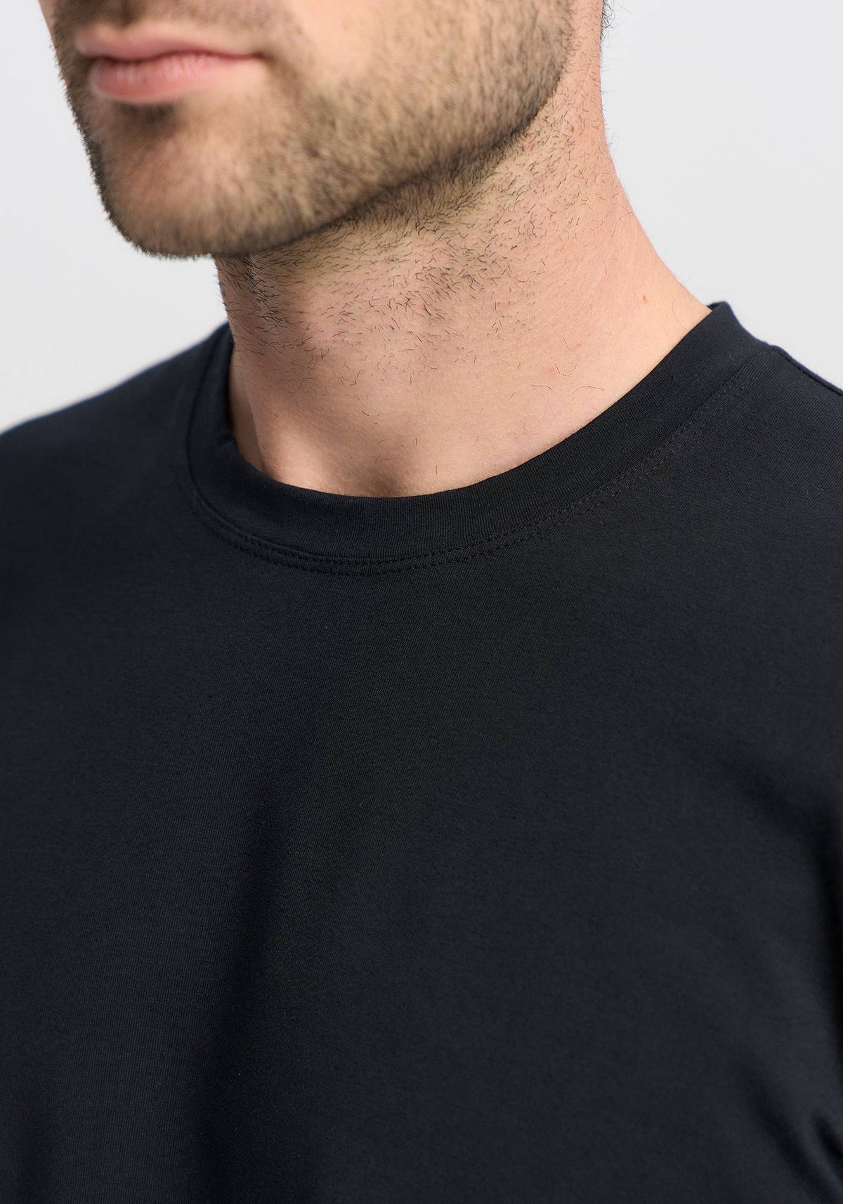 Untouched World Myron Tee - 170 Black